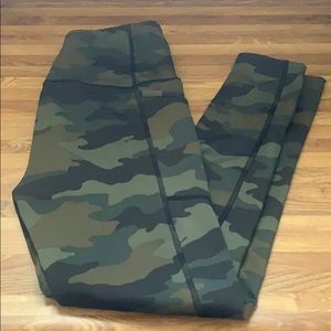 Camouflage legging